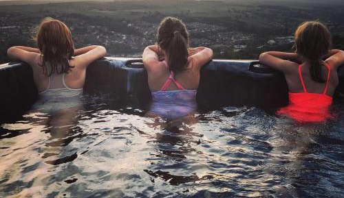 The Coach House WITH Private Hottub