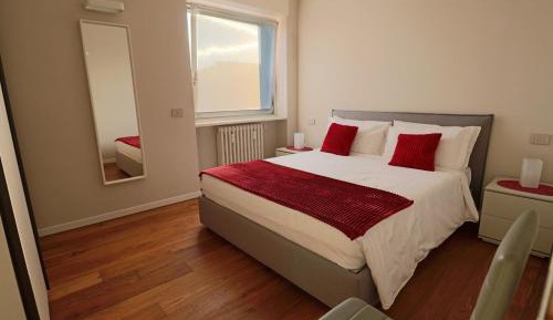 Deluxe One-Bedroom Apartment with City View