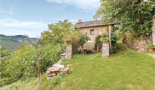 One-Bedroom Holiday Home
