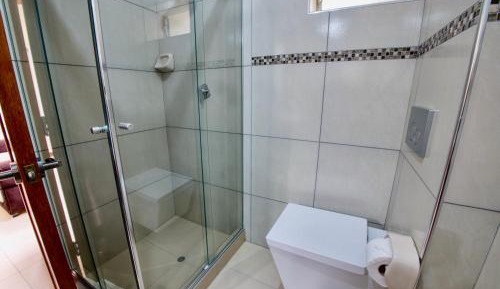 Deluxe King Room with Balcony and View