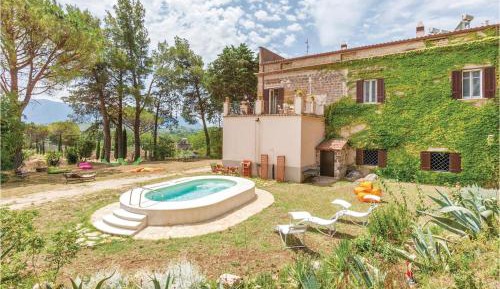 Five-Bedroom Holiday Home