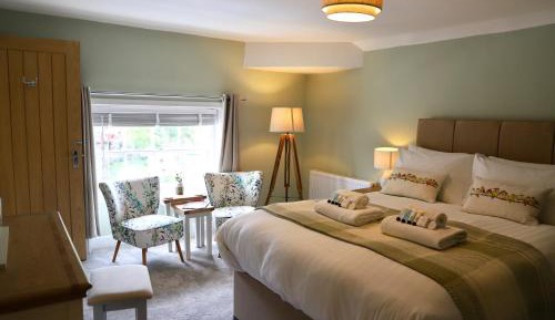 Deluxe King Room