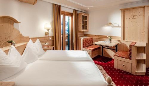 Superior Double Room with Mountain View
