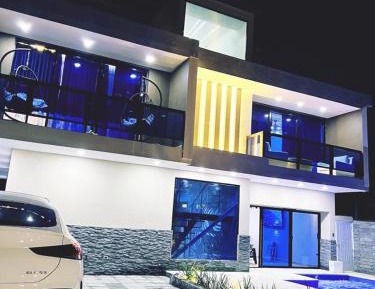 Deluxe Villa