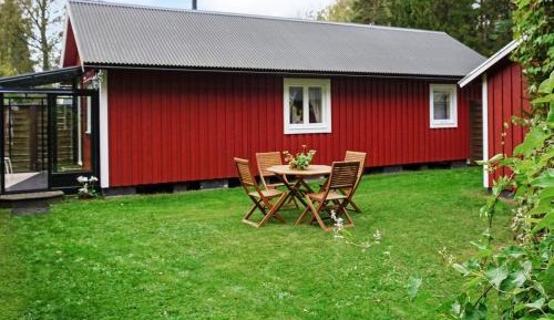 One-Bedroom Holiday Home