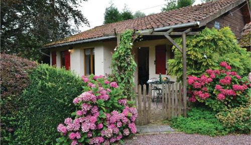 One-Bedroom Holiday Home
