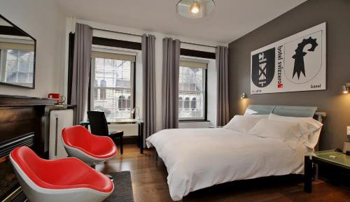 Superior Queen Room with Fireplace