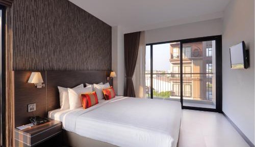 Deluxe King Room