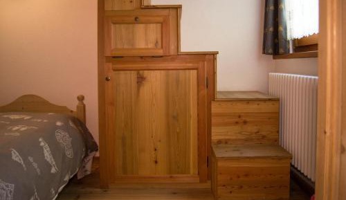 Apartment with Mountain View