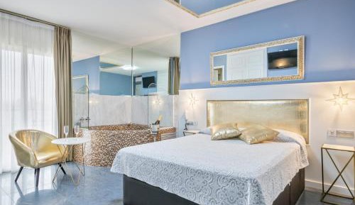 Junior Suite with Hot Tub