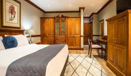AVANI Presidential Suite