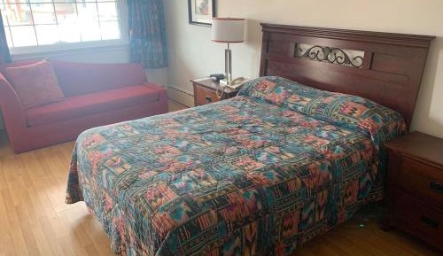 Queen Room