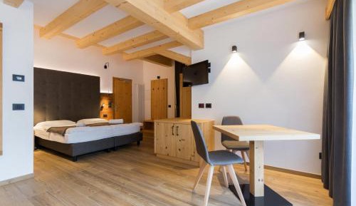 Junior Suite with Balcony