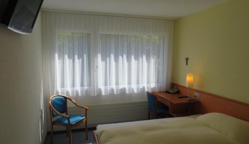 Budget Single Room