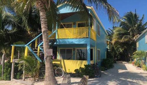 Beach Front Suite (Upper #2)