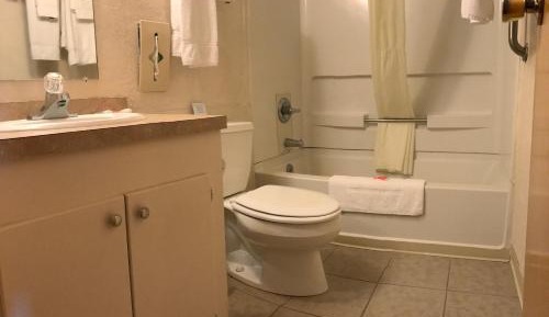 Queen Studio - Non-Smoking