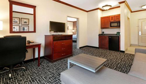 One-Bedroom Family King Suite - Countryside View -  on-Smoking
