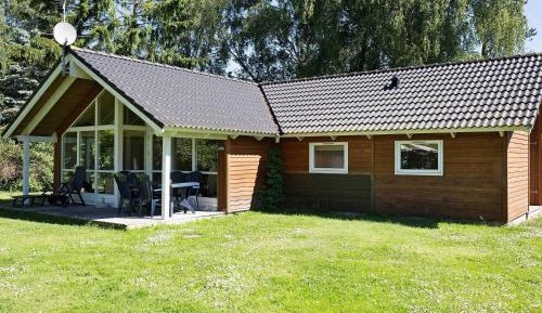 Three-Bedroom Holiday Home 