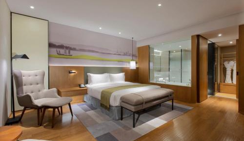 One-Bedroom Suite with City View