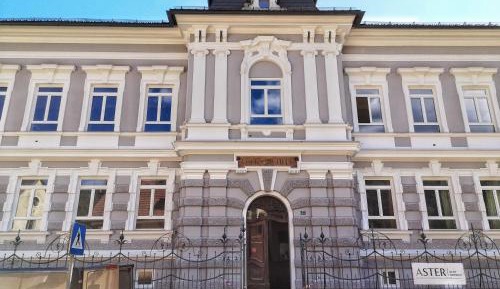 Apartment - Split Level
