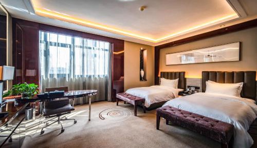 Business Twin Room - Non-Smoking