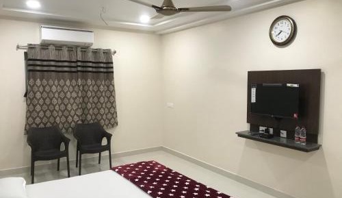Large Double or Twin Room