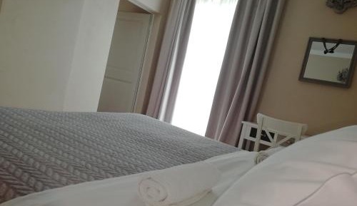 Deluxe Double or Twin Room with Lake View