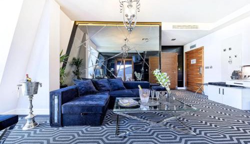 Studio Apartment with Sea View