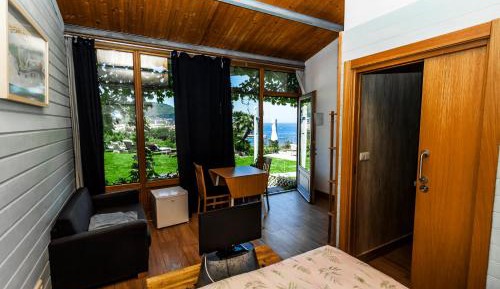 Double or Twin Room with Partial Sea View
