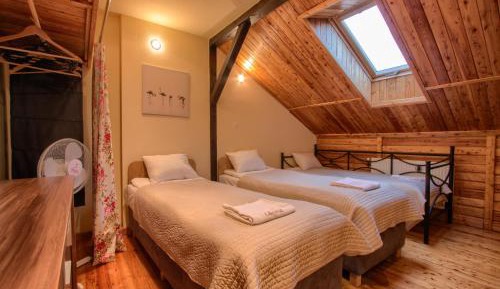 Quadruple Room with Private Bathroom