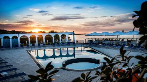 Superior Double or Twin Room with Balcony and River View