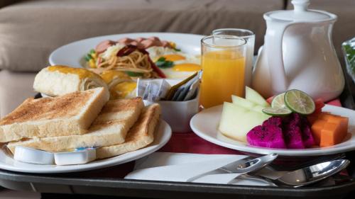 Deluxe Twin Breakfast