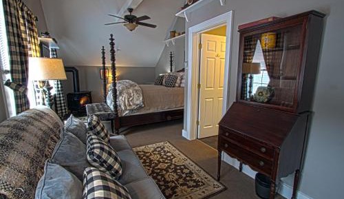 Queen Suite