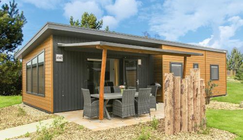 Sunrise Home (4 People)