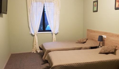 Twin Room with Shower