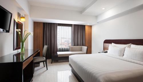 Deluxe King Room