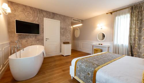 Deluxe Junior Suite