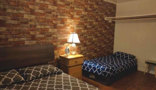 Basic Triple Room with Shared Bathroom