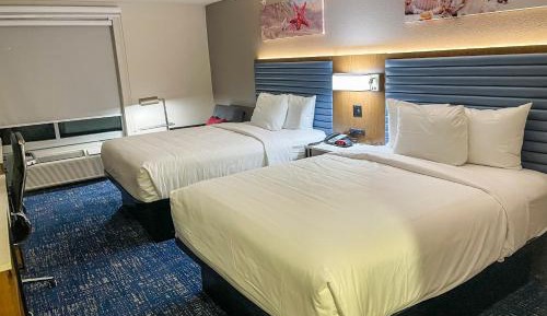 Queen Room with Two Queen Beds - Disability Access/Non-Smoking