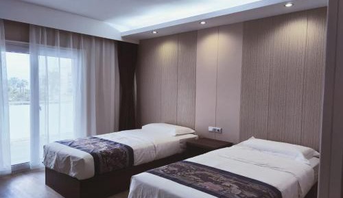 Deluxe Twin Room with Sea View