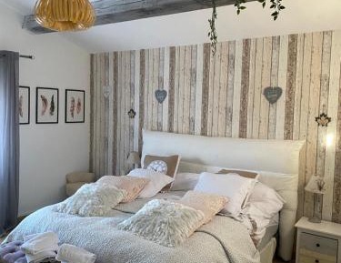 Queen Room with Garden View