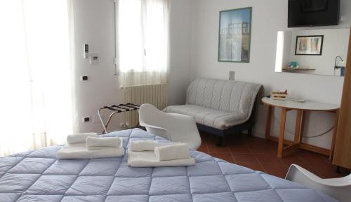 Standard King Room