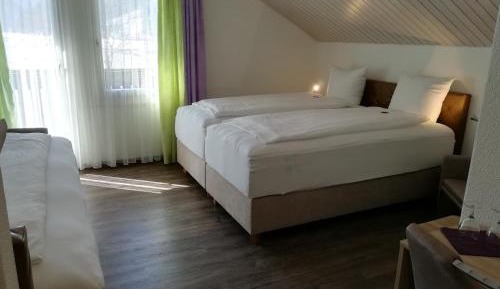 Triple Room with Lake View
