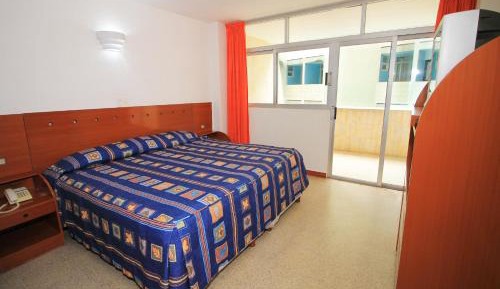 Queen Room with Pool View