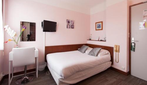 Standard Single Room with bed of 47 in