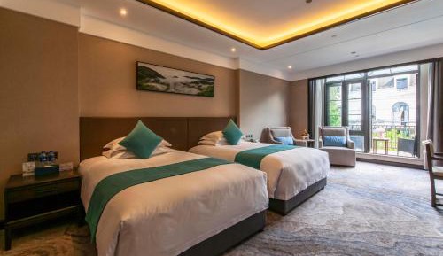 Twin Room with Balcony