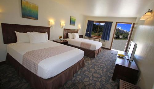 Standard Queen Room