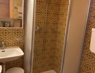 Single Room with Private Bathroom