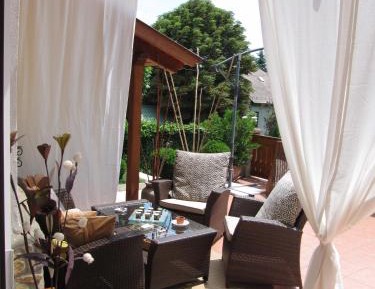 Apartment with Pool View 