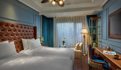 Chic Deluxe Room